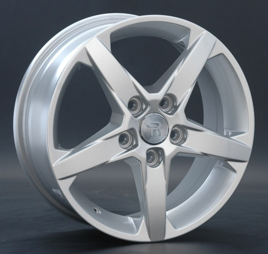 R17 5x108 7J ET50 d63,3 Replay FD 36 S R17 5x108 7J ET50 d63,3 Replay FD 36 S